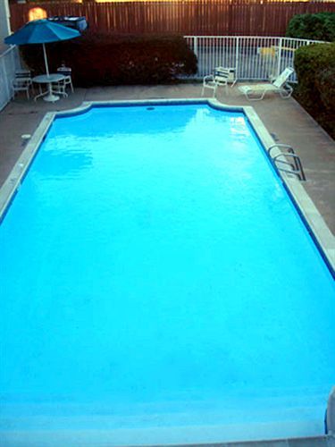 America'S Inn Houston Facilities photo