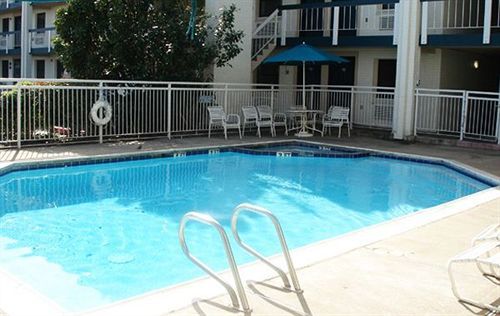 America'S Inn Houston Exterior photo